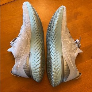 Nike Epic React Flyknit 2